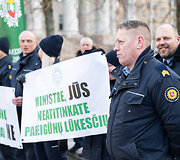 Įkalinimo istaigų darbuotojų protestas