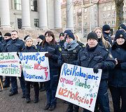 Įkalinimo istaigų darbuotojų protestas