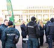 Įkalinimo istaigų darbuotojų protestas
