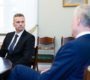 Virginijus Kulikauskas, Gitanas Nausėda