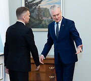 Virginijus Kulikauskas, Gitanas Nausėda