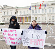 Prie Prezidentūros vyko profesinių sąjungų protestas dėl Povilo Poderskio kandidatūros