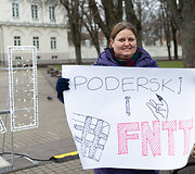 Prie Prezidentūros vyko profesinių sąjungų protestas dėl Povilo Poderskio kandidatūros