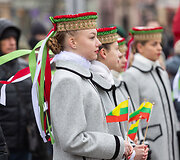Katedros aik&scaron;tėje paminėta Lietuvos vėliavos diena