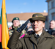 Baltijos valstybių vėliavų pakėlimo ceremonija Simono Daukanto aik&scaron;tėje