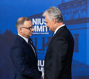 Andrzej Duda, Gitanas Nausėda