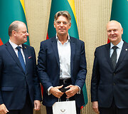 Seime vyko Vadovybės apsaugos tarnybos Garbės medalio įteikimo ceremonija