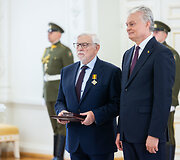 Vidmantas Remeikis, Gitanas Nausėda