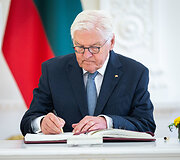 Frankas Walteris Steinmeieris
