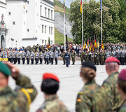 Vokietijos 45-osios &scaron;arvuotosios brigados inauguracija