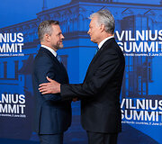 Peteris Pellegrini, Gitanas Nausėda
