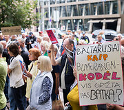 Protestas prie Užsienio reikalų ministerijos