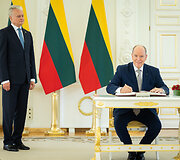 Princas Albertas II, Gitanas Nausėda