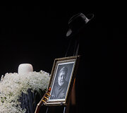 Atsisveikinimas su Kostu Smoriginu Jaunimo teatre
