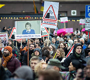 Protestas &bdquo;&Scaron;alin rankas nuo laisvo žodžio&ldquo;