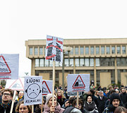 Protestas &bdquo;&Scaron;alin rankas nuo laisvo žodžio&ldquo;