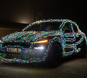 &Scaron;venti&scaron;kai papuo&scaron;tas automobilis