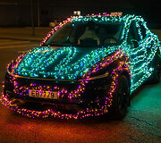 &Scaron;venti&scaron;kai papuo&scaron;tas automobilis