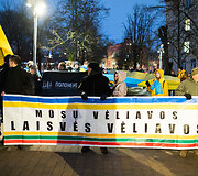 Paramos ir solidarumo eitynės &bdquo;Mūsų vėliavos &ndash; laisvės vėliavos!&ldquo;