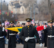 Valstybės vėliavos pakėlimo ceremonija Nepriklausomybės aik&scaron;tėje