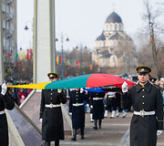 Valstybės vėliavos pakėlimo ceremonija Nepriklausomybės aik&scaron;tėje