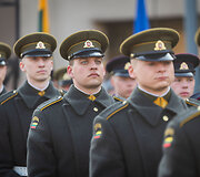 Valstybės vėliavos pakėlimo ceremonija Nepriklausomybės aik&scaron;tėje