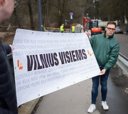 Liberalų sąjūdžio atstovų akcija Vilniuje prie&scaron; ksenofobiją