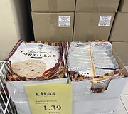 Prekių kainos parduotuvėje &bdquo;Litas&rdquo;