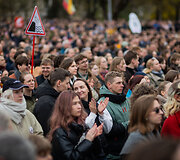 Vilniaus Katedros aik&scaron;tėje surengta protesto akcija &bdquo;&Scaron;alin rankas nuo laisvo žodžio&ldquo;