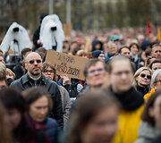 Vilniaus Katedros aik&scaron;tėje surengta protesto akcija &bdquo;&Scaron;alin rankas nuo laisvo žodžio&ldquo;