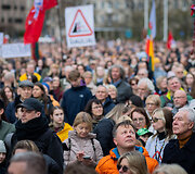 Vilniaus Katedros aik&scaron;tėje surengta protesto akcija &bdquo;&Scaron;alin rankas nuo laisvo žodžio&ldquo;