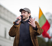 Vilniaus Katedros aik&scaron;tėje surengta protesto akcija &bdquo;&Scaron;alin rankas nuo laisvo žodžio&ldquo;