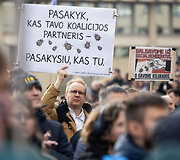 Protestas ,,&Scaron;alin rankas nuo laisvo žodžio&ldquo;