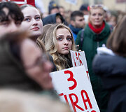 Prie Seimo protestas &bdquo;&Scaron;alin rankas nuo laisvo žodžio!&ldquo;