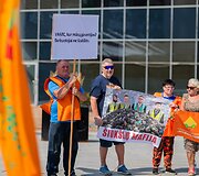 Profesinės sąjungos &bdquo;Solidarumas&ldquo; piketas &bdquo;Ar darbuotojai &scaron;iuk&scaron;lės?!&ldquo;