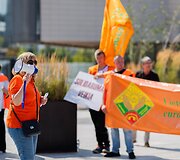 Profesinės sąjungos &bdquo;Solidarumas&ldquo; piketas &bdquo;Ar darbuotojai &scaron;iuk&scaron;lės?!&ldquo;