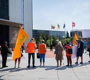 Profesinės sąjungos &bdquo;Solidarumas&ldquo; piketas &bdquo;Ar darbuotojai &scaron;iuk&scaron;lės?!&ldquo;