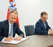 Bendradarbiavimo susitarimo tarp KAM ir ISM universiteto pasira&scaron;ymas