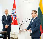 Bendradarbiavimo susitarimo tarp KAM ir ISM universiteto pasira&scaron;ymas