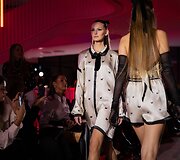 Agnė Kuzmickaitė pristatė savo naujausią drabužių kolekciją