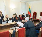 Vilniaus apygardos teismas nagrinėja buvusio kunigo Tado &Scaron;vedavičiaus bylą