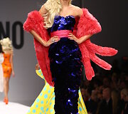 Moschino, kailis, mada