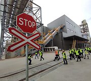  Medienos drožlių plok&scaron;čių gamyklos atidarymas Akmenės laisvojoje ekonominėje zonoje