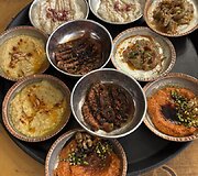&bdquo;Deraliye Ottoman Cuisine&ldquo; restoranas Stambule