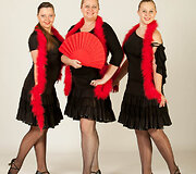 &Scaron;okėjų trio