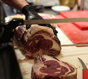 Jautienos antrekotas su kaului Ribeye steikui