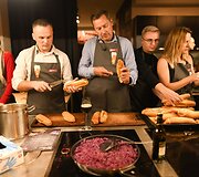 Vytaras Radzevičius kulinarinėje studijoje skelbė Oktoberfest &scaron;ventę