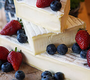 TOP 5 vyno ir sūrio deriniai Valentino dienai i&scaron; &bdquo;Masters of Cheese&ldquo;