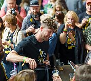 Klaipėdą sudrebino Tarptautinės Aludarių dienos festivalis: o&scaron;ė žmonių ir skonių jūra