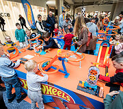 &bdquo;Vilnius Outlet&ldquo; &ndash; nemokama &bdquo;Hot Wheels&ldquo; žaidimų erdvė, kokios Lietuvoje dar nebuvo